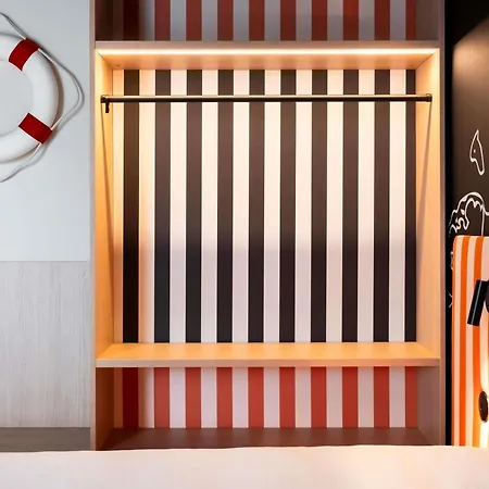 Ibis Styles Centre Les Minimes Hotel La Rochelle (Charente-Maritime)