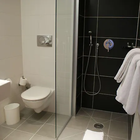 Confort La Rochelle Centre Les Minimes Hotel La Rochelle (Charente-Maritime)