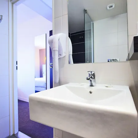 Confort La Rochelle Centre Les Minimes 3*