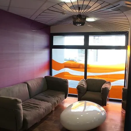 Hotel Confort La Rochelle Centre Les Minimes 3*