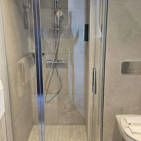 Kyriad Centre - Les Minimes 3*