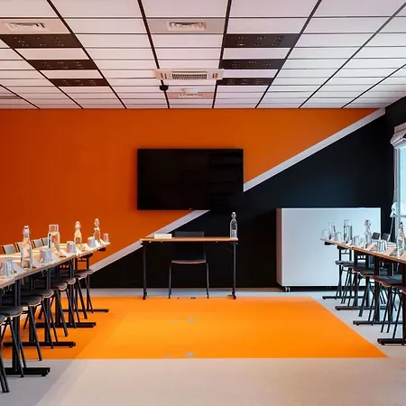 Ibis Styles Centre Les Minimes 3* لا روشيل