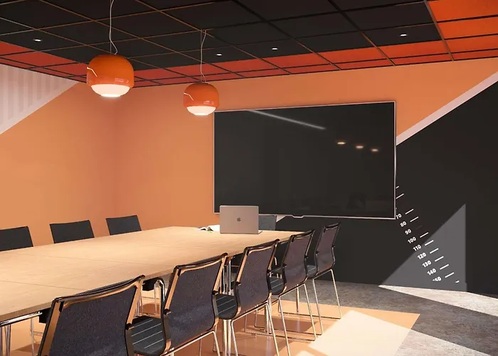 Ibis Styles Centre Les Minimes Hotel 3*