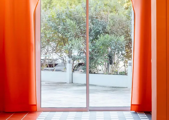 Ibis Styles Centre Les Minimes Hotel 3*