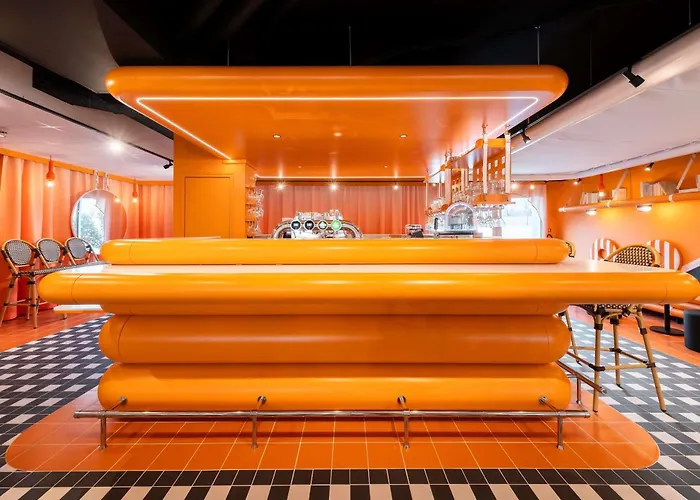 Hotel Ibis Styles Centre Les Minimes 3*